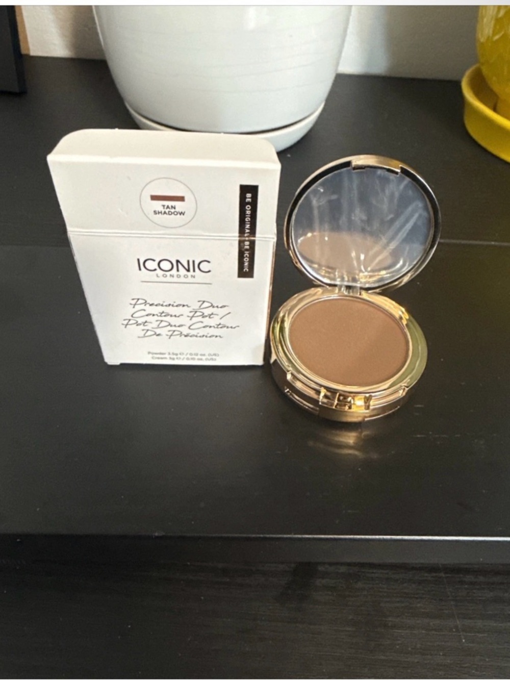ICONIC London Contour Compact - Tan shadow  .12oz Full Sz | Nib